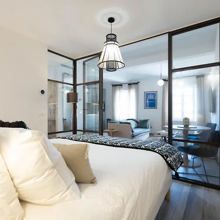 Sainte Anne By Time Off Collection *