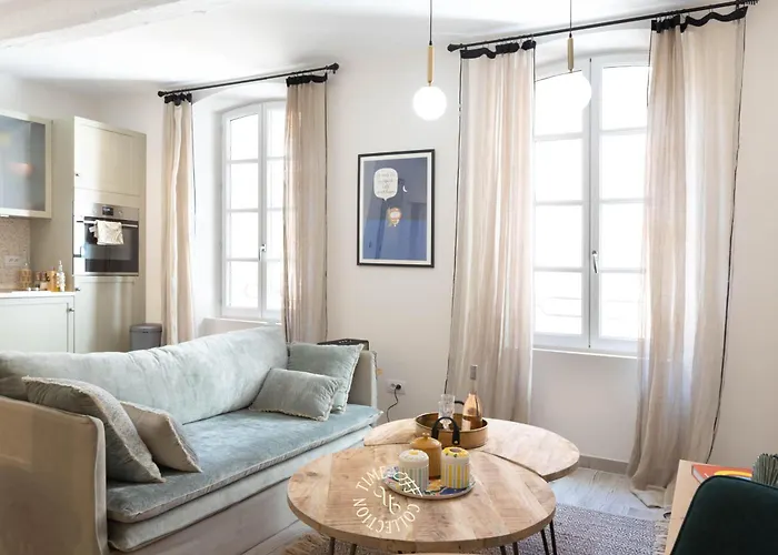 Daire Sainte Anne By Time Off Collection *