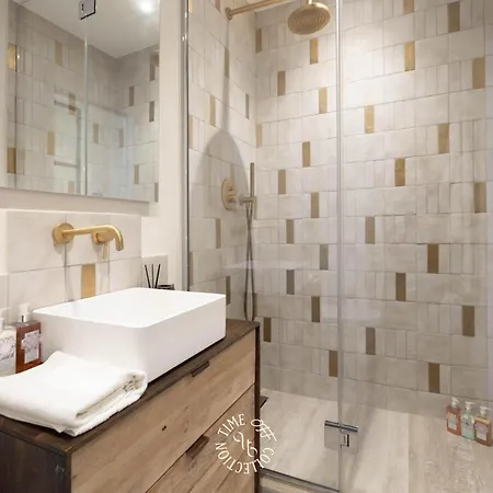 Sainte Anne By Time Off Collection