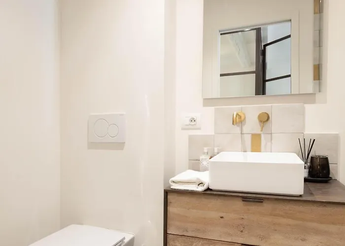 Sainte Anne By Time Off Collection