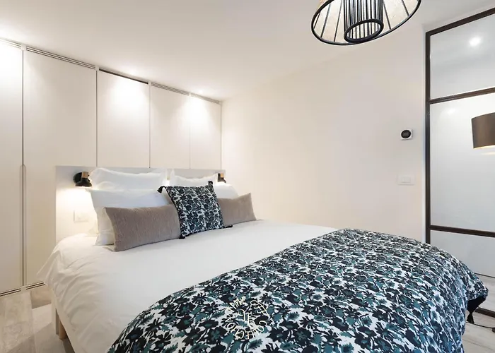 Sainte Anne By Time Off Collection