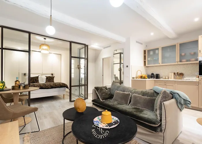 Sainte Anne By Time Off Collection